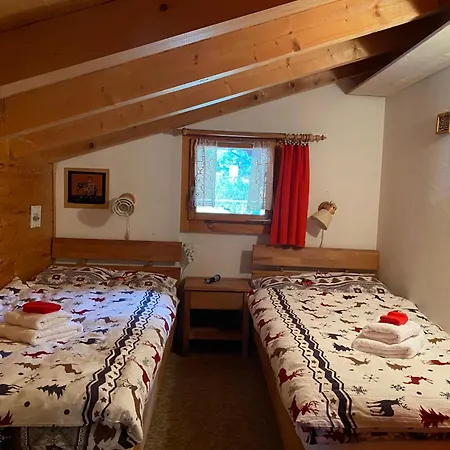 Tolle 2,5 Galeriewohnung جريندلوالد